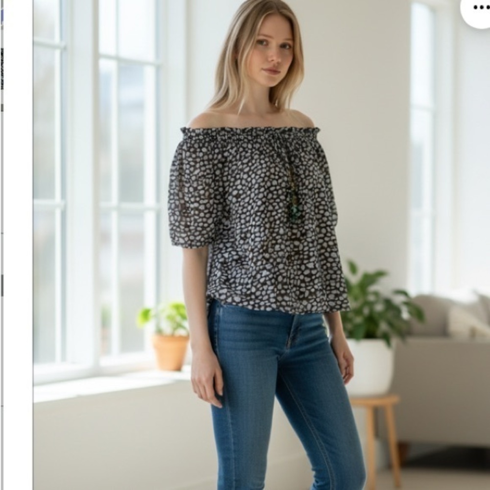 Moda  off the shoulder black and blue top in size medium